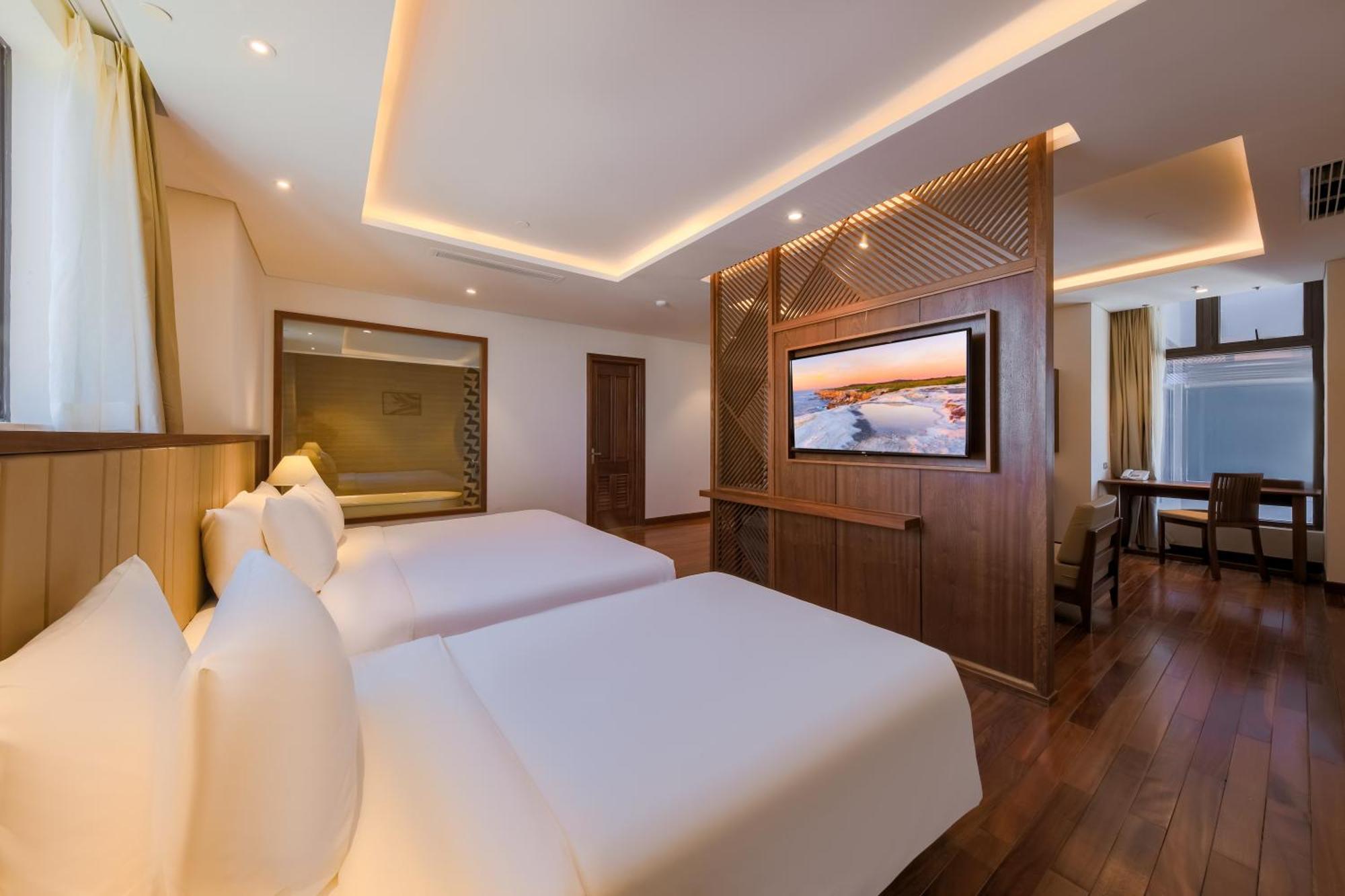 Green Beach Hotel Nha Trang Buitenkant foto